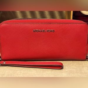 Michael Kors Large Logo Continental Wallet